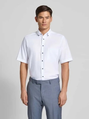 Koszula biznesowa o kroju comfort fit z kołnierzykiem typu button down Eterna