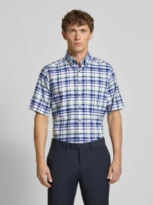 Koszula biznesowa o kroju comfort fit z kołnierzykiem typu button down Eterna
