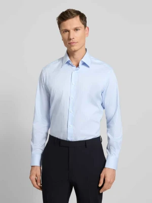 Koszula biznesowa o kroju regular fit z bawełny z kołnierzykiem typu kent Eterna