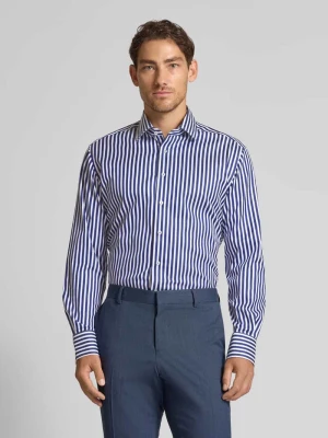 Koszula biznesowa o kroju Modern Fit z kołnierzykiem typu kent Eterna