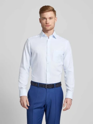 Koszula biznesowa o kroju modern fit z kołnierzykiem typu kent Olymp