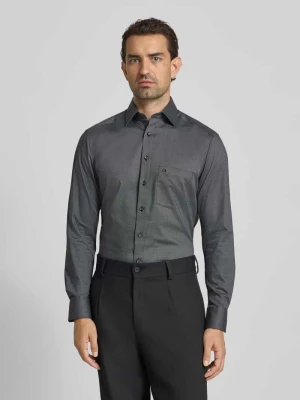 Koszula biznesowa o kroju Modern Fit z kołnierzykiem typu kent Olymp