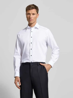 Koszula biznesowa o kroju modern fit z listwą guzikową Eterna