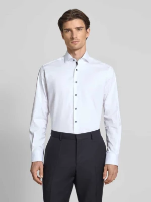 Koszula biznesowa o kroju regular fit z bawełny z kołnierzykiem typu kent Eterna