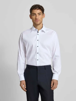 Koszula biznesowa o kroju regular fit z bawełny z kołnierzykiem typu kent Eterna