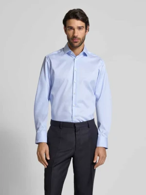 Koszula biznesowa o kroju regular fit z czystej bawełny z kołnierzykiem typu kent Christian Berg Men