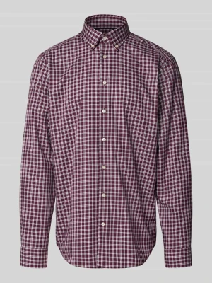 Koszula biznesowa o kroju regular fit z kołnierzykiem typu button down Christian Berg Oberżynowy
