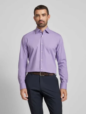 Koszula biznesowa o kroju regular fit z kołnierzykiem typu kent Boss
