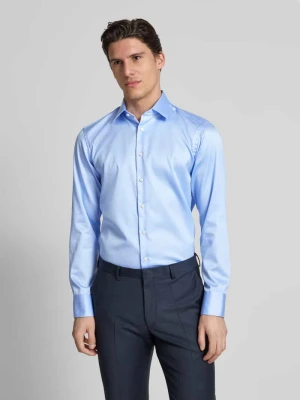 Koszula biznesowa o kroju regular fit z kołnierzykiem typu kent Christian Berg Men