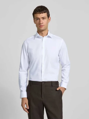 Koszula biznesowa o kroju regular fit z kołnierzykiem typu kent Christian Berg Men