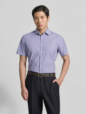 Koszula biznesowa o kroju regular fit z kołnierzykiem typu kent Christian Berg Men