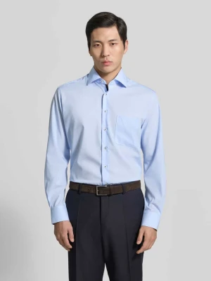 Koszula biznesowa o kroju regular fit z kołnierzykiem typu kent Eterna