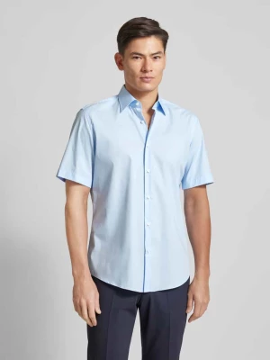 Koszula biznesowa o kroju regular fit z kołnierzykiem typu kent model ‘Joe’ Boss