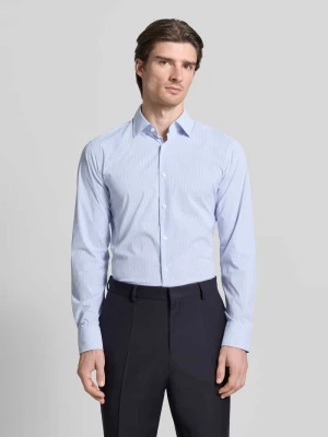 Koszula biznesowa o kroju regular fit z kołnierzykiem typu kent model ‘JOE’ Boss