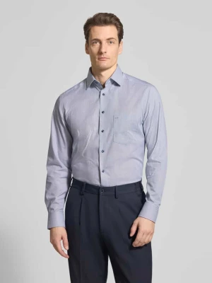 Koszula biznesowa o kroju regular fit z kołnierzykiem typu kent Olymp