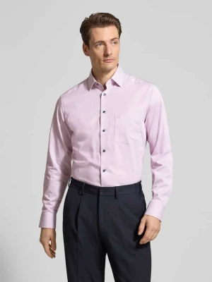 Koszula biznesowa o kroju regular fit z kołnierzykiem typu kent Olymp