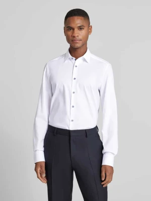 Koszula biznesowa o kroju regular fit z mieszanki bawełny z kołnierzykiem typu kent OLYMP Level Five