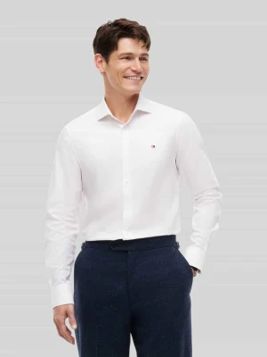 Koszula biznesowa o kroju regular fit z zaokrąglonym dołem Tommy Hilfiger Biały