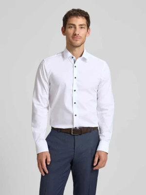 Koszula biznesowa o kroju slim fit z bawełny z kołnierzykiem typu kent Eterna