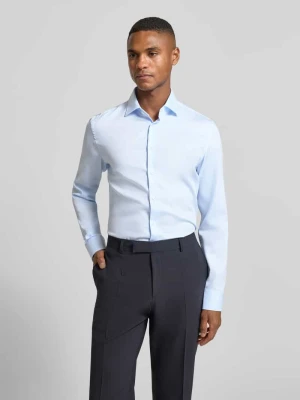 Koszula biznesowa o kroju slim fit z bawełny z kołnierzykiem typu kent seidensticker