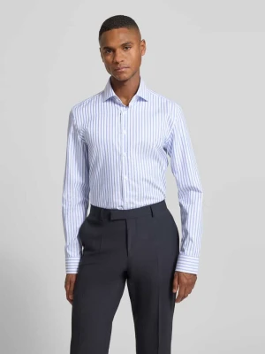 Koszula biznesowa o kroju slim fit z bawełny z kołnierzykiem typu kent seidensticker