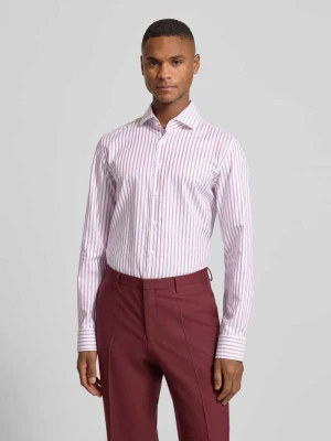 Koszula biznesowa o kroju slim fit z bawełny z kołnierzykiem typu kent seidensticker
