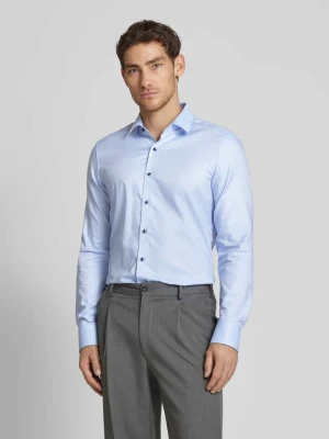 Koszula biznesowa o kroju slim fit z jednolitą fakturą Eterna