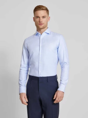 Koszula biznesowa o kroju slim fit z kołnierzykiem typu cutaway model ‘Hank’ Boss