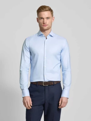 Koszula biznesowa o kroju slim fit z kołnierzykiem typu cutaway model ‘Hank’ Boss