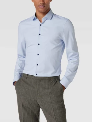 Koszula biznesowa o kroju slim fit z kołnierzykiem typu cutaway model ‘Modern Kent’ OLYMP No. Six