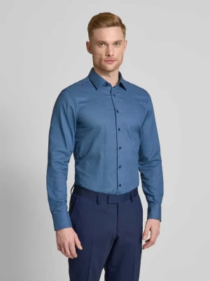 Koszula biznesowa o kroju slim fit z kołnierzykiem typu kent Eterna