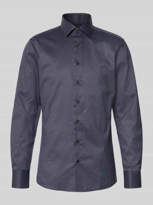 Koszula biznesowa o kroju slim fit z kołnierzykiem typu kent Eterna