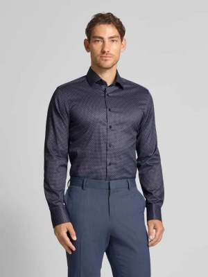 Koszula biznesowa o kroju slim fit z kołnierzykiem typu kent Eterna