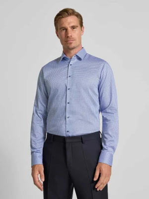 Koszula biznesowa o kroju slim fit z kołnierzykiem typu kent Eterna