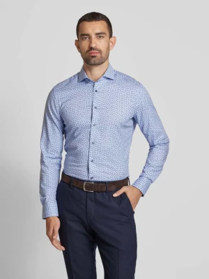 Koszula biznesowa o kroju slim fit z kołnierzykiem typu kent ETERNA SLIM FIT