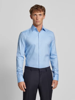 Koszula biznesowa o kroju slim fit z kołnierzykiem typu kent model ‘Hank’ Boss