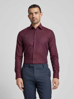 Koszula biznesowa o kroju slim fit z kołnierzykiem typu kent model ‘Hank’ Boss