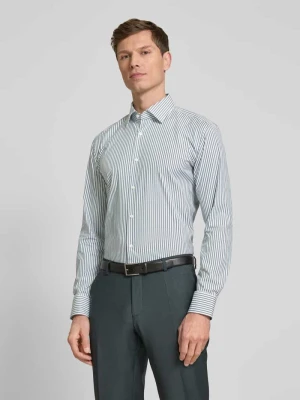 Koszula biznesowa o kroju slim fit z kołnierzykiem typu kent model ‘Hank’ Boss