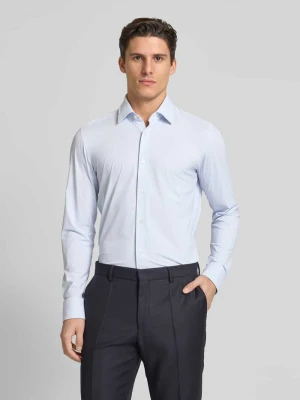 Koszula biznesowa o kroju slim fit z kołnierzykiem typu kent model ‘HANK’ Boss