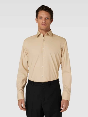 Koszula biznesowa o kroju modern fit z kołnierzykiem typu kent model ‘Joe’ Boss