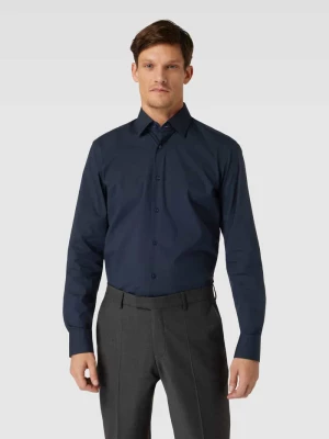 Koszula biznesowa o kroju slim fit z kołnierzykiem typu kent model ‘Joe’ Boss