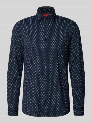 Koszula biznesowa o kroju slim fit z kołnierzykiem typu kent model 'KENNO' HUGO
