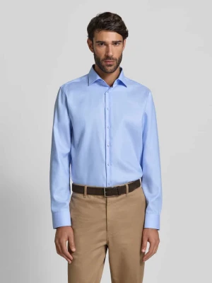 Koszula biznesowa o kroju slim fit z kołnierzykiem typu kent model ‘New Kent’ seidensticker