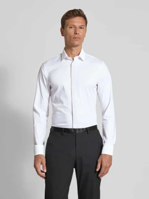 Koszula biznesowa o kroju slim fit z kołnierzykiem typu kent model ‘URBAN KENT’ OLYMP No. Six