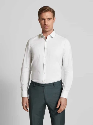 Koszula biznesowa o kroju slim fit z kołnierzykiem typu kent OLYMP Level Five