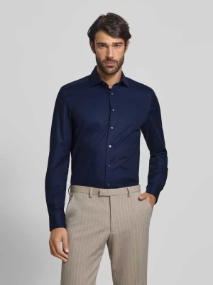 Koszula biznesowa o kroju slim fit z kołnierzykiem typu kent OLYMP Level Five