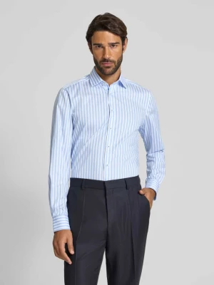Koszula biznesowa o kroju slim fit z kołnierzykiem typu kent OLYMP Level Five