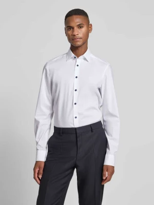 Koszula biznesowa o kroju slim fit z kołnierzykiem typu kent OLYMP Level Five