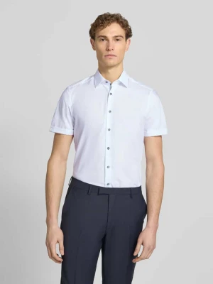 Koszula biznesowa o kroju slim fit z kołnierzykiem typu kent OLYMP Level Five
