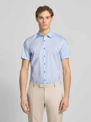 Koszula biznesowa o kroju slim fit z kołnierzykiem typu kent OLYMP Level Five